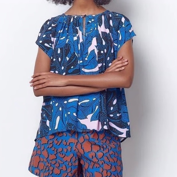 Corey Lynn Calter Blue and Pink Blouse - Picture 1 of 11